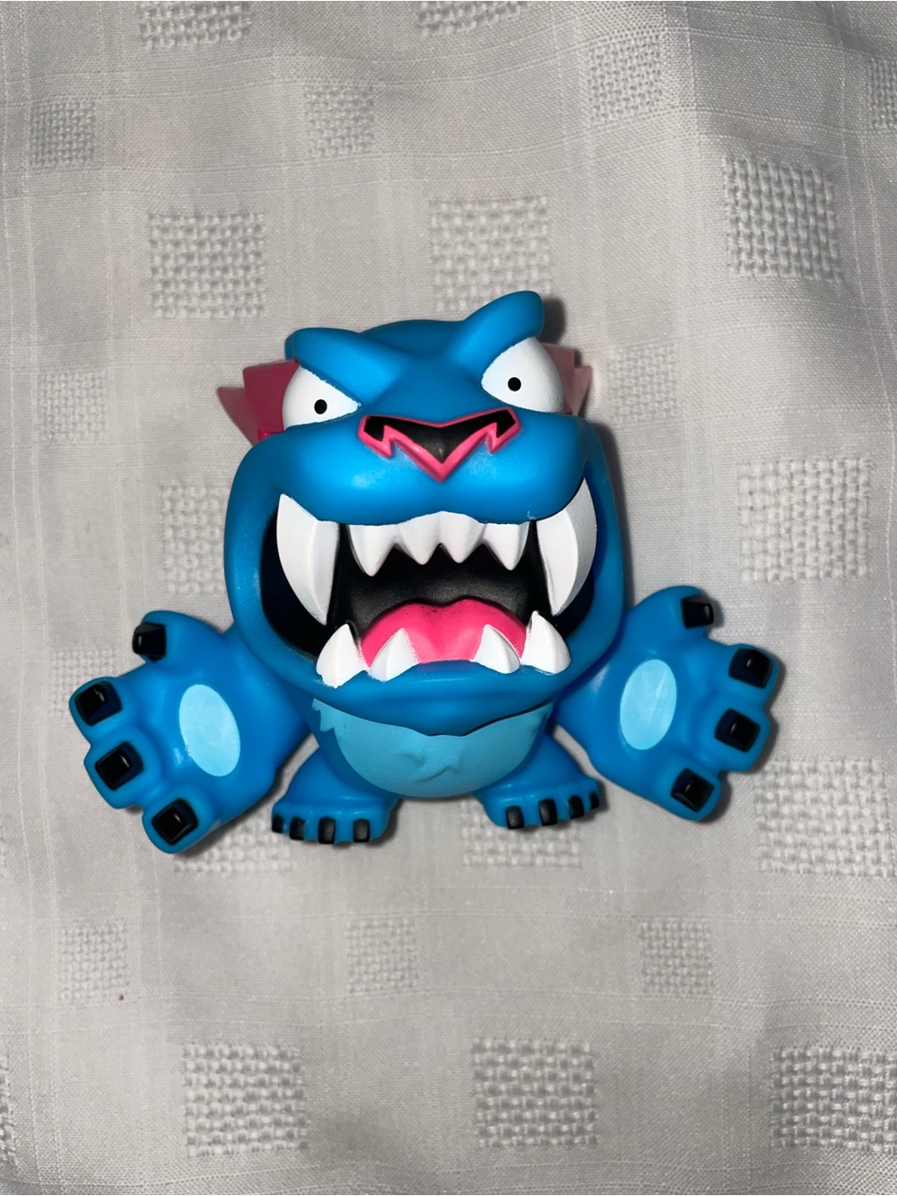 MrBeast Lab Hyper Fusion Razorhead Figure 3.25” Blue Pink Action Toy